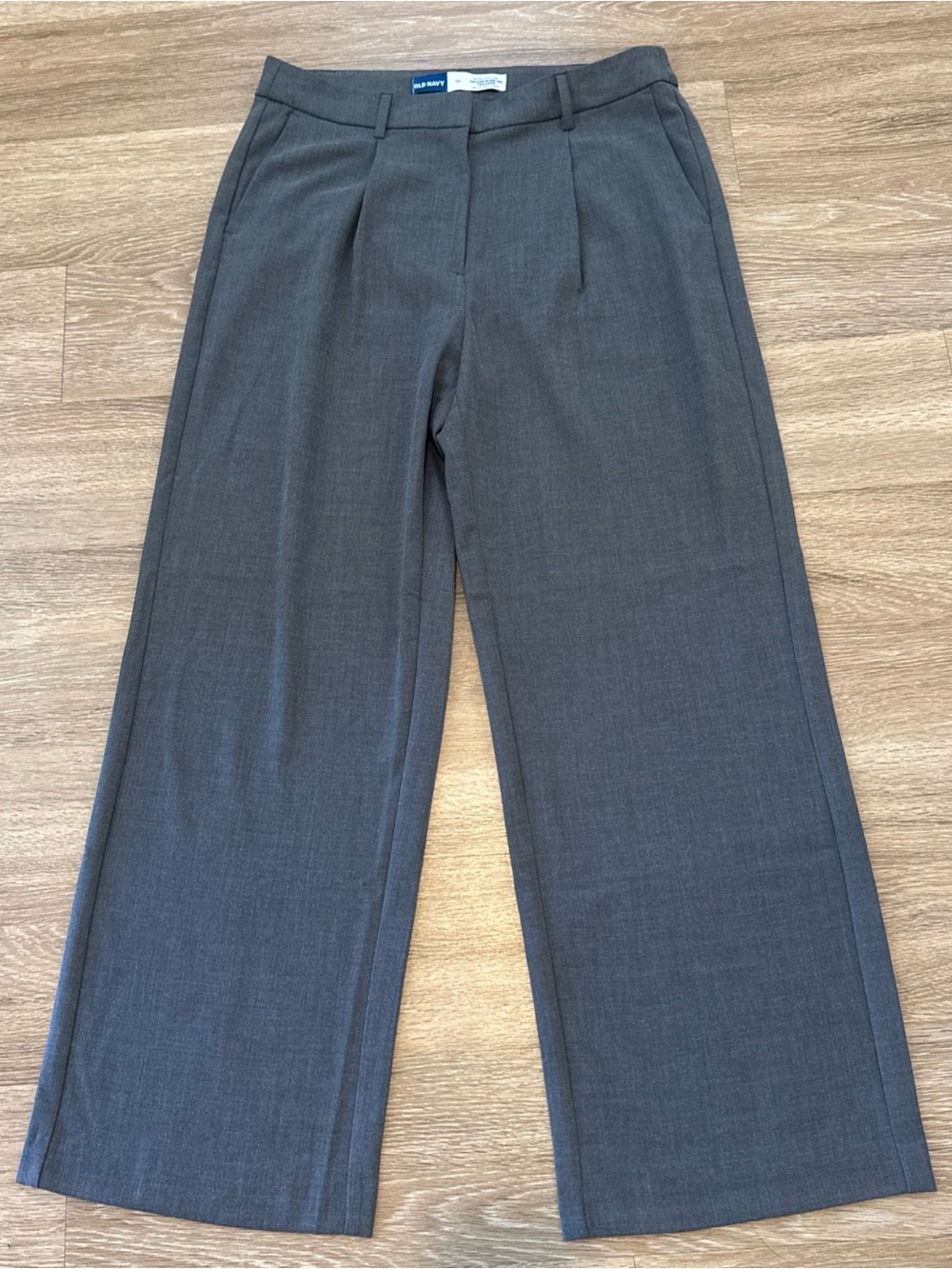 Old Navy Women's Gray Pleated Wide-Leg Trousers size 10 Adjustable Waist